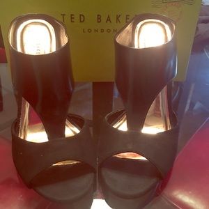 Ted Baker Black Slides w/Gold Tip Heel ( Size 10)